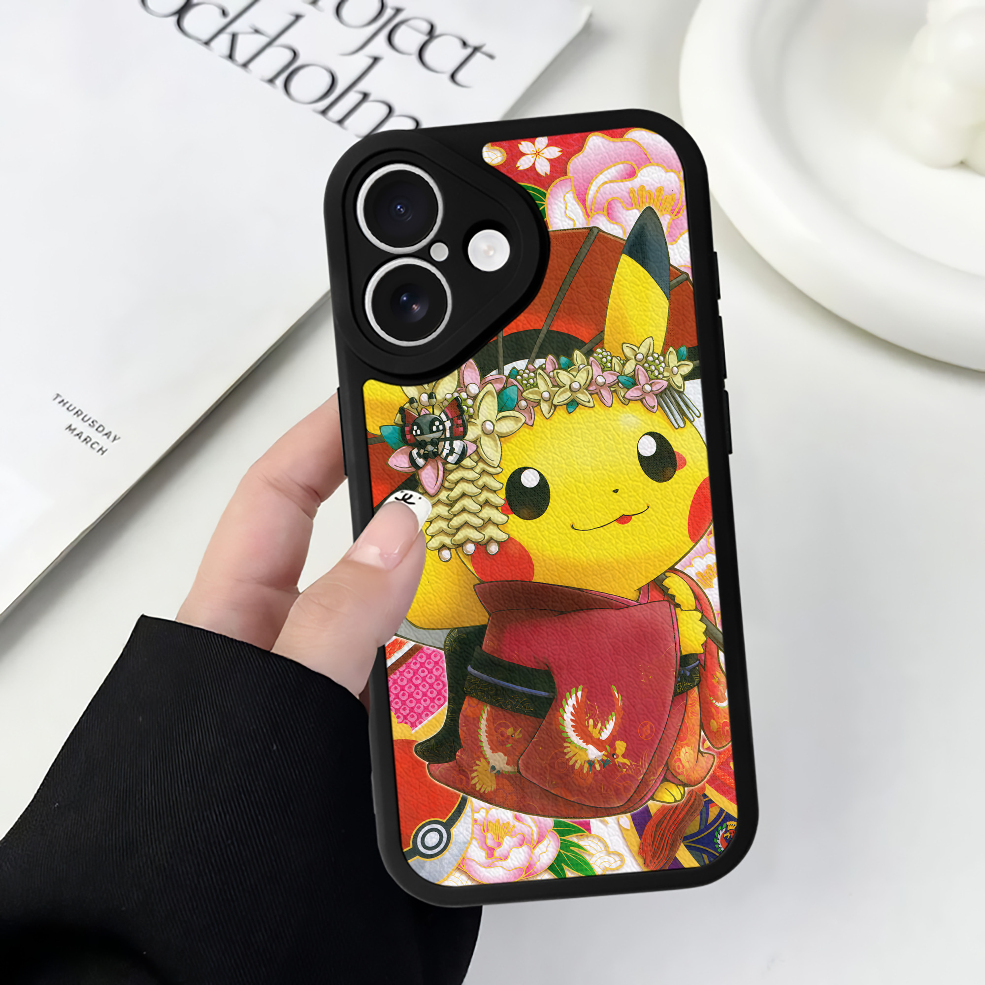（画像用） ポケットモンスター Pokémon 【iPhone 16シリーズ対応】シリコンスマホケース（レザー調） 材質：シリコン